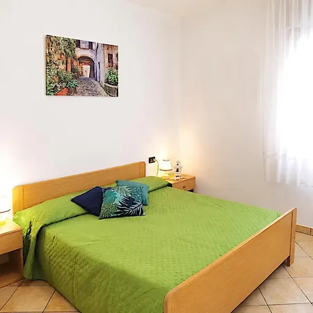 Mirella, Quiet Area, With Parking Space And Wi-fi 公寓